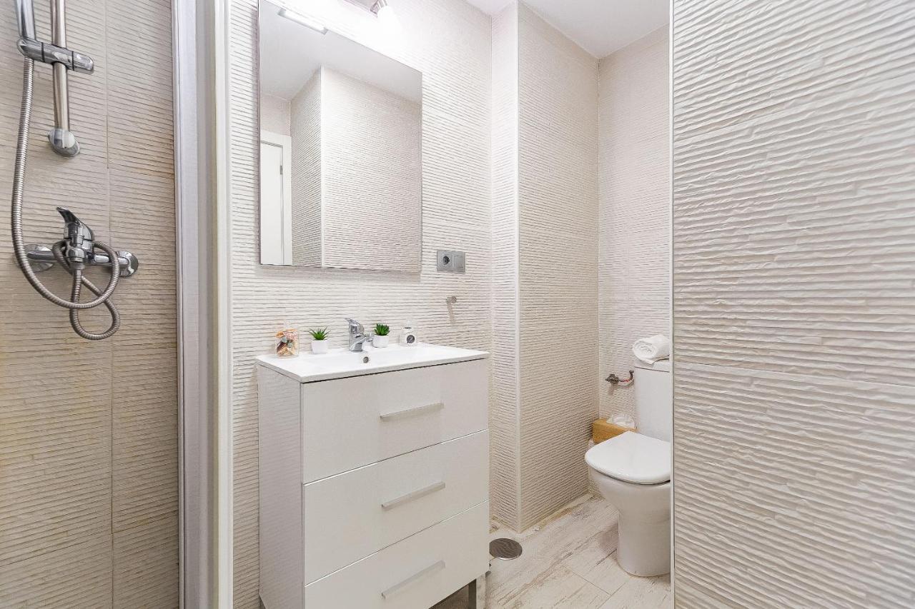 Sun Coast Benalmadena -- Superb Studio With 4 Pools, Gardens & Breakfast 외부 사진