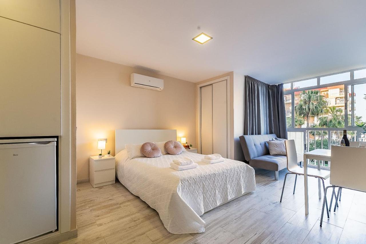 Sun Coast Benalmadena -- Superb Studio With 4 Pools, Gardens & Breakfast 외부 사진
