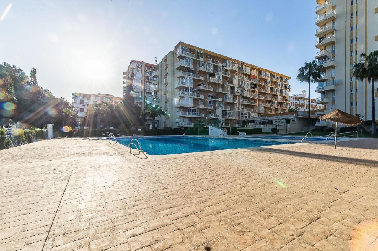 Sun Coast Benalmadena -- Superb Studio With 4 Pools, Gardens & Breakfast 외부 사진